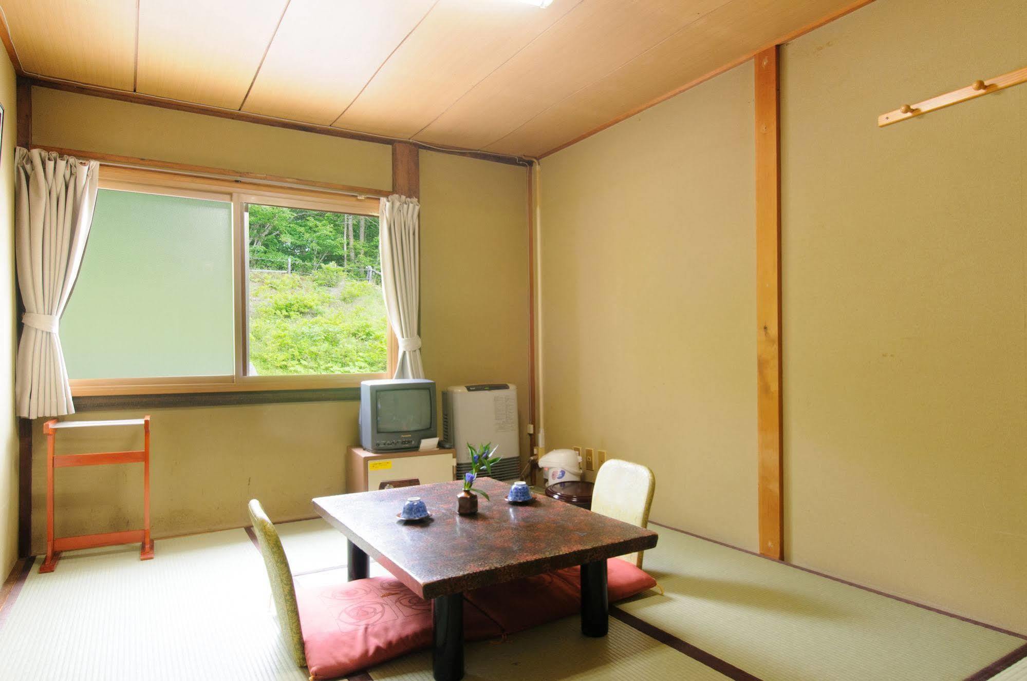 Hotel Yachi Onsen Towada Esterno foto